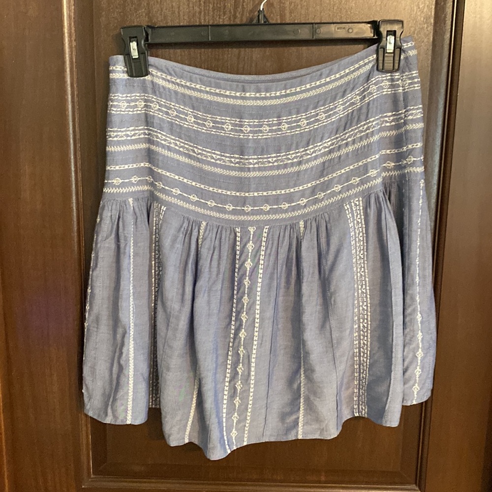 White House Black Market Skirt - Picture 2 of 4